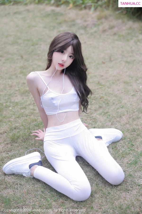   [XiuRen]高清写真图 2024.02.23 No.8132 桃妖夭 新人美腿第65张图片